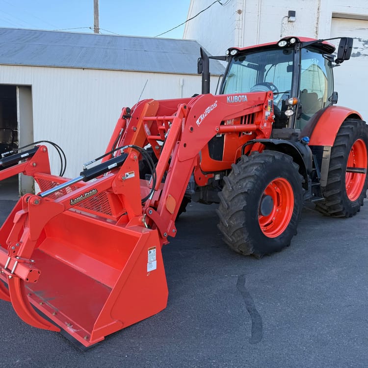 2019 Kubota M7-152D Deluxe Model Tractor